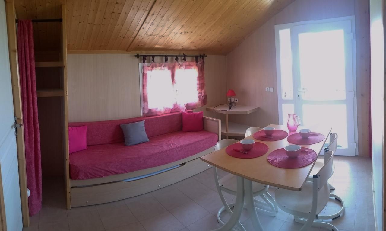 Les Chalets Du Piou Bussieres  Kültér fotó